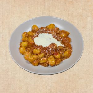 Ñoquis con Boloñesa y Bechamel – Los Paques de Juan